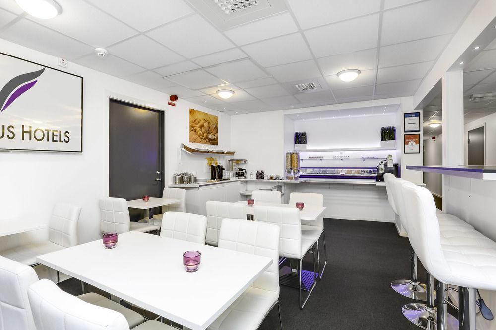 Hotel Vindeus Sodertalje Bagian luar foto