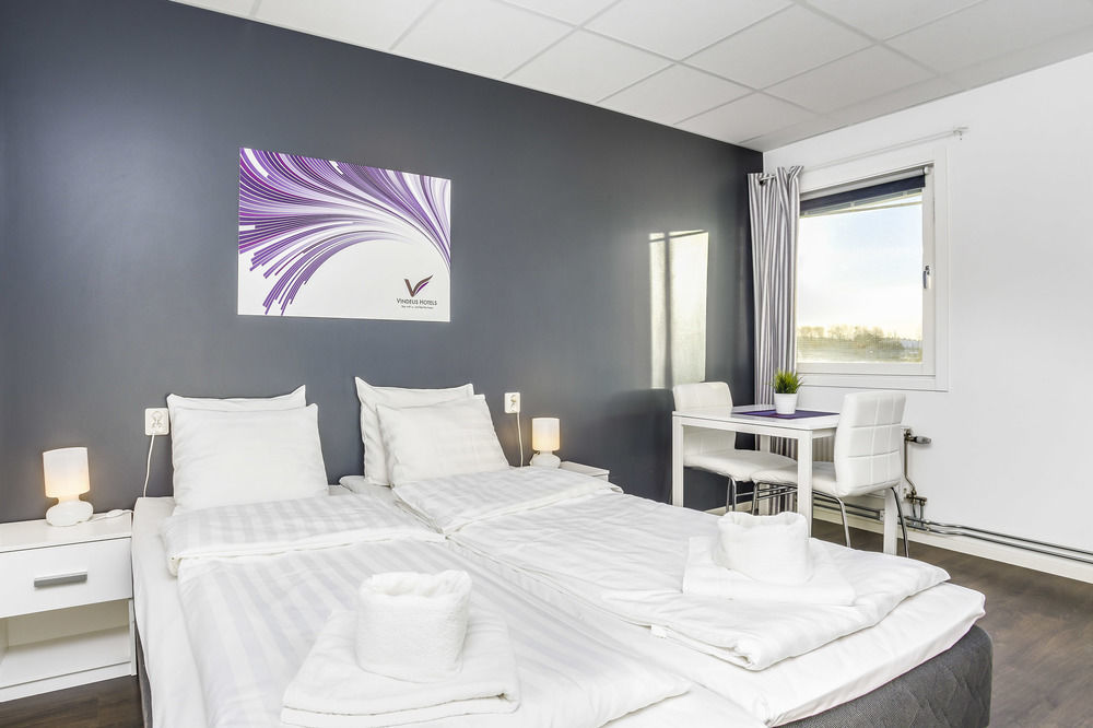 Hotel Vindeus Sodertalje Bagian luar foto